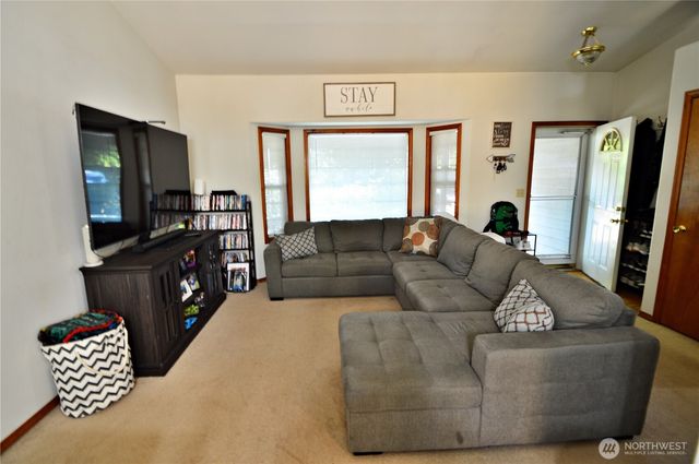 12012 115th Avenue Ct E, Puyallup, WA 98374