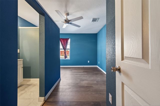 603 E Willingham Street, Cleburne, TX 76031