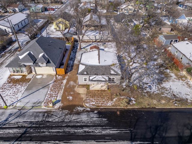 603 E Willingham Street, Cleburne, TX 76031