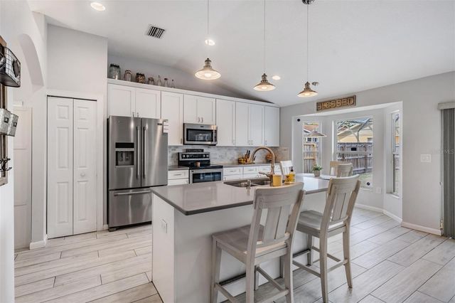 11130 INDIAN OAKS DRIVE, Tampa, FL 33625