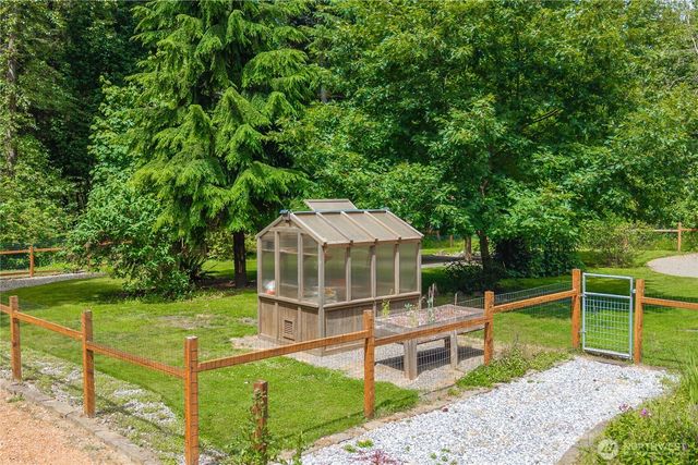 8401 Dawn Hill Drive SE, Olympia, WA 98513