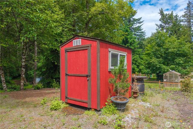 8401 Dawn Hill Drive SE, Olympia, WA 98513