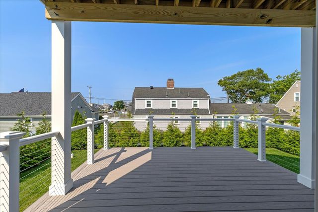 29 Parkers Neck Road, South Yarmouth, MA 02664