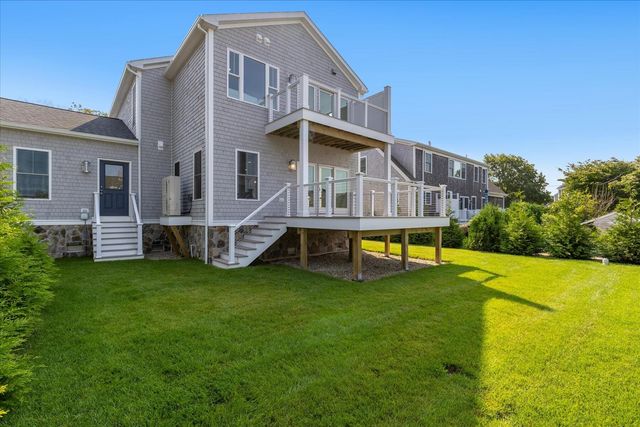 29 Parkers Neck Road, South Yarmouth, MA 02664