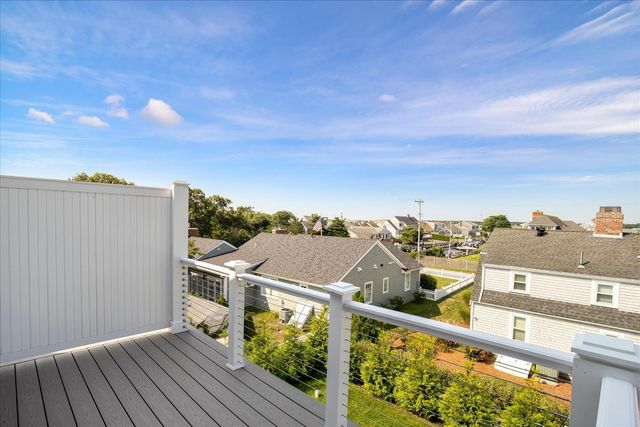 29 Parkers Neck Road, South Yarmouth, MA 02664