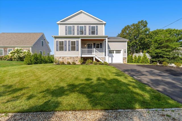 29 Parkers Neck Road, South Yarmouth, MA 02664