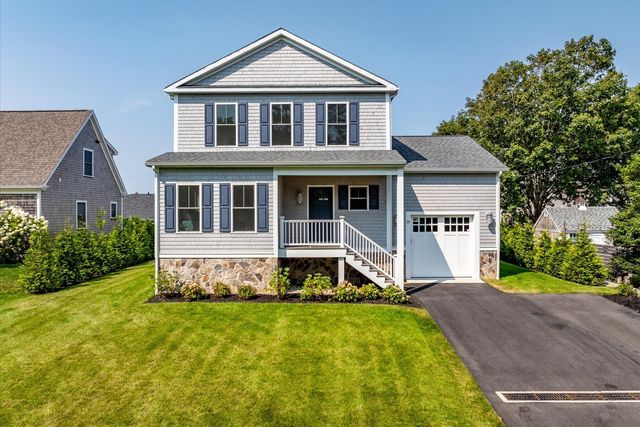 29 Parkers Neck Road, South Yarmouth, MA 02664