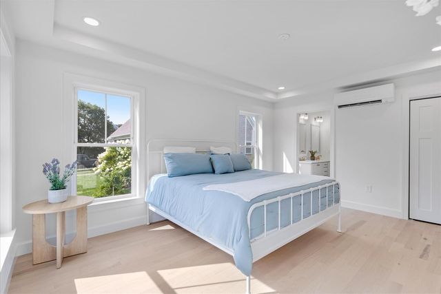 29 Parkers Neck Road, South Yarmouth, MA 02664