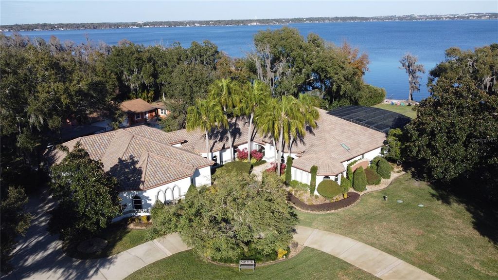 Image 82 of property listing at 12145 CYPRESS LANDING AVENUE, Clermont, FL 34711