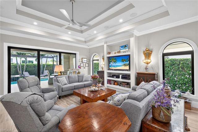 519 97th AVE N, Naples, FL 34108