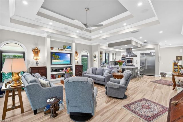 519 97th AVE N, Naples, FL 34108