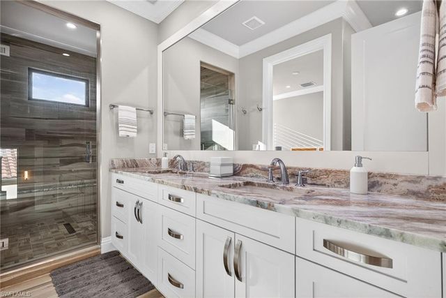519 97th AVE N, Naples, FL 34108