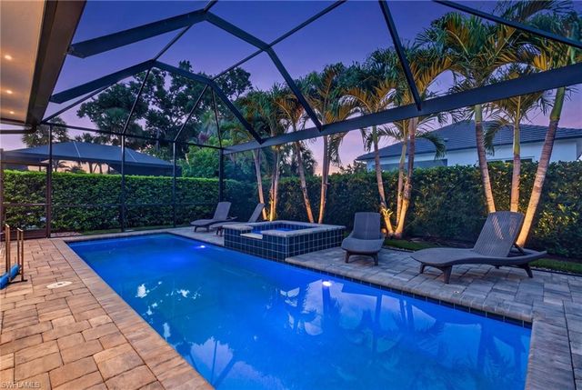 519 97th AVE N, Naples, FL 34108