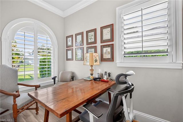519 97th AVE N, Naples, FL 34108