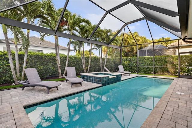 519 97th AVE N, Naples, FL 34108