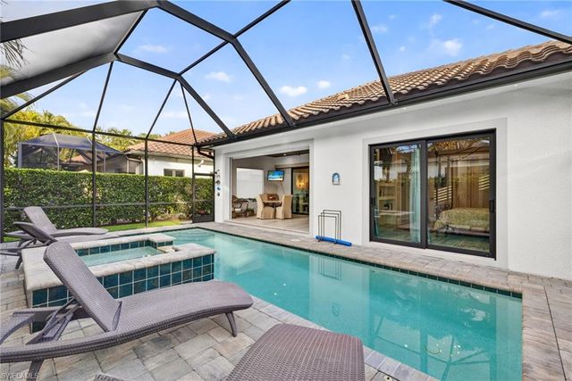 519 97th AVE N, Naples, FL 34108