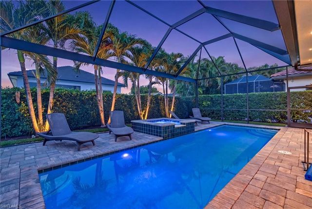 519 97th AVE N, Naples, FL 34108