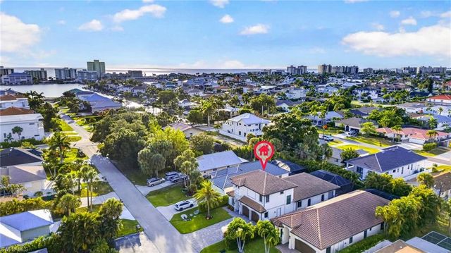 519 97th AVE N, Naples, FL 34108