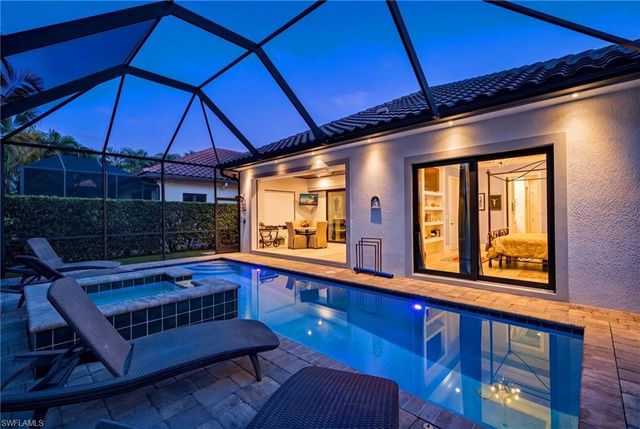 519 97th AVE N, Naples, FL 34108