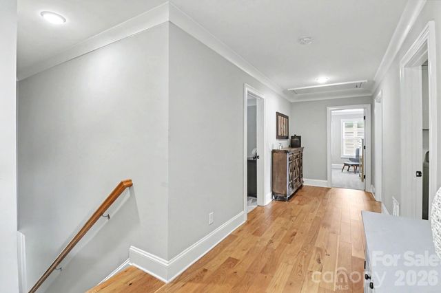 7005 Providence Lane W, Charlotte, NC 28226