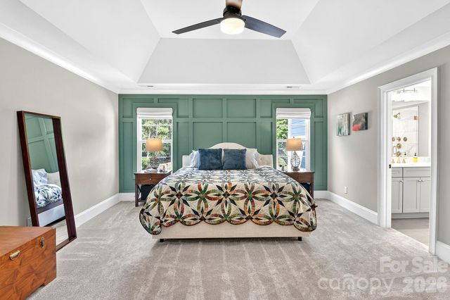 7005 Providence Lane W, Charlotte, NC 28226