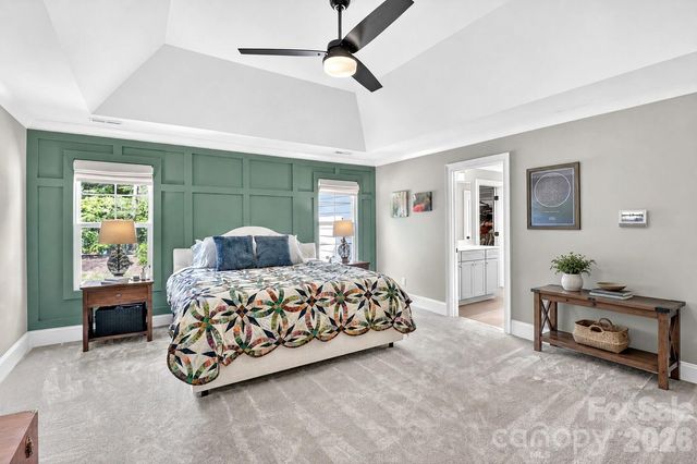 7005 Providence Lane W, Charlotte, NC 28226