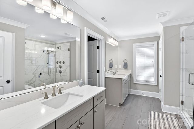 7005 Providence Lane W, Charlotte, NC 28226