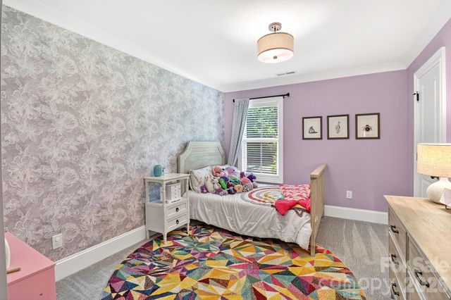 7005 Providence Lane W, Charlotte, NC 28226