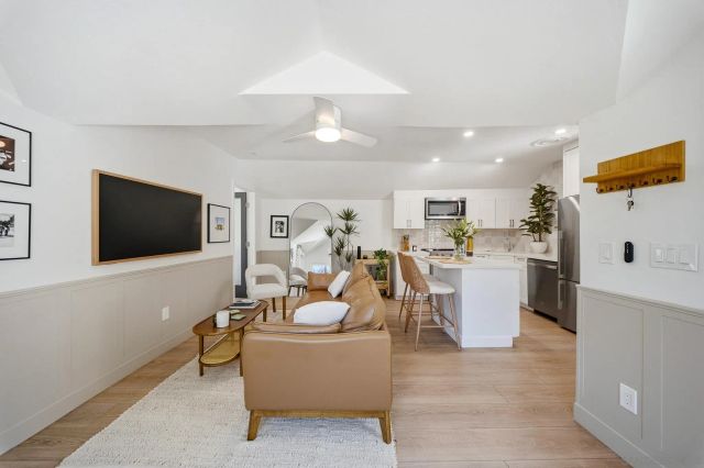 2715 Russ, San Diego, CA 92102