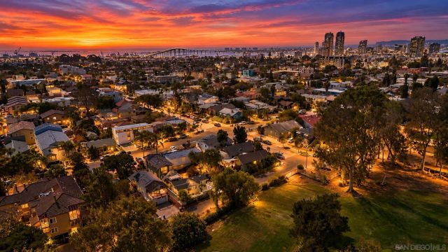 2715 Russ, San Diego, CA 92102