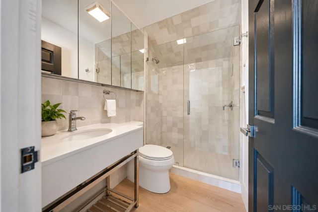 2715 Russ, San Diego, CA 92102