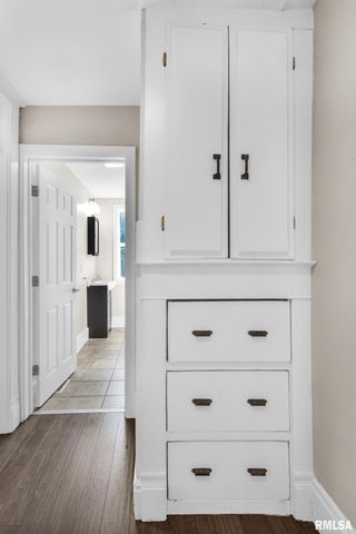 796-798 E MAIN Street, Galesburg, IL 61401