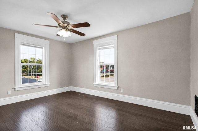 796-798 E MAIN Street, Galesburg, IL 61401