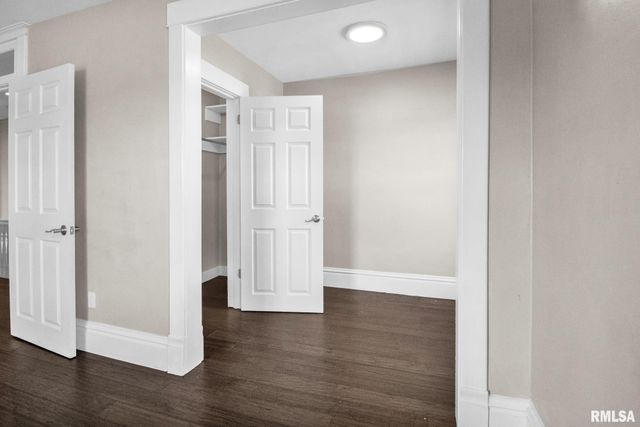 796-798 E MAIN Street, Galesburg, IL 61401