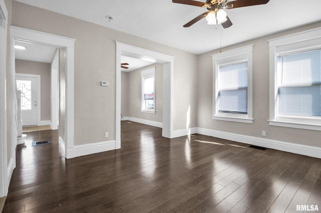 796-798 E MAIN Street, Galesburg, IL 61401