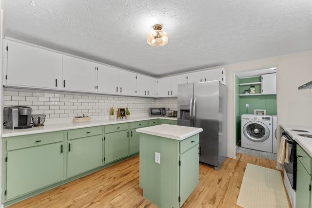 126 Fall Creek Boulevard, Summerville, SC 29483