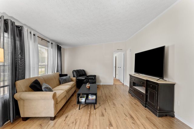 126 Fall Creek Boulevard, Summerville, SC 29483