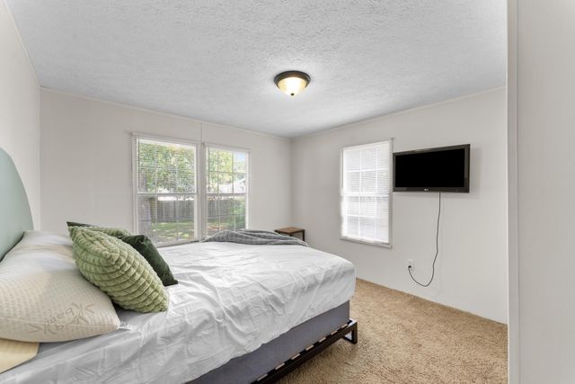 126 Fall Creek Boulevard, Summerville, SC 29483