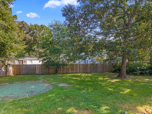 126 Fall Creek Boulevard, Summerville, SC 29483