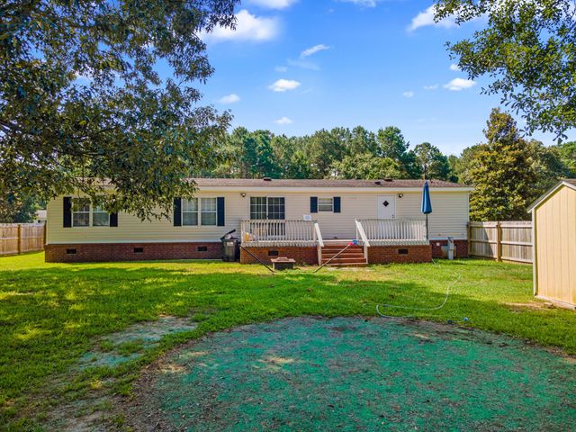 126 Fall Creek Boulevard, Summerville, SC 29483