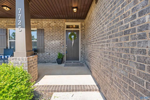 7725 N Catawba Circle NW, Madison, AL 35757