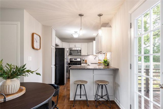 9208 Washington Street, Kansas City, MO 64114