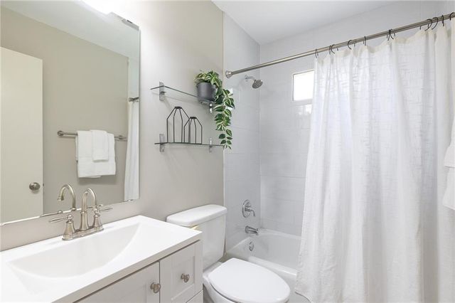 9208 Washington Street, Kansas City, MO 64114