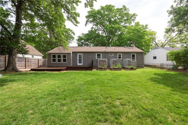 9208 Washington Street, Kansas City, MO 64114
