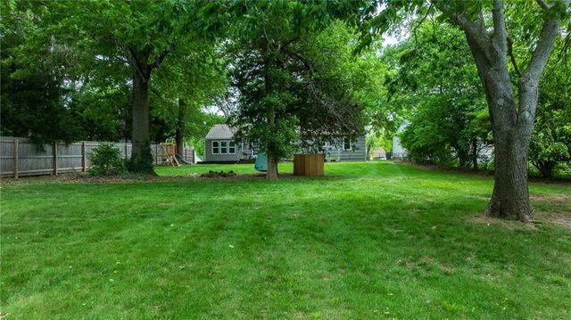 9208 Washington Street, Kansas City, MO 64114