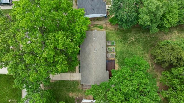 9208 Washington Street, Kansas City, MO 64114
