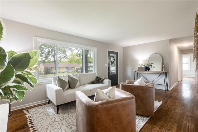 9208 Washington Street, Kansas City, MO 64114