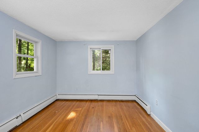 5 Mercury Lane, Pelham, NH 03076