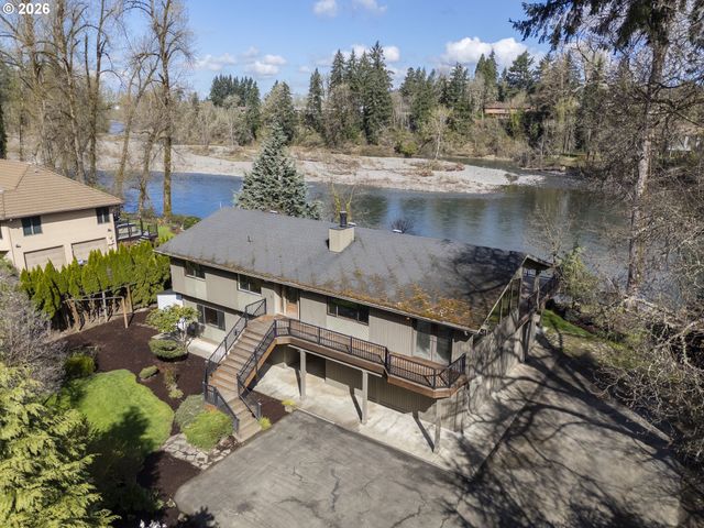 16091 S CLACKAMAS RIVER Dr, Oregon City, OR 97045