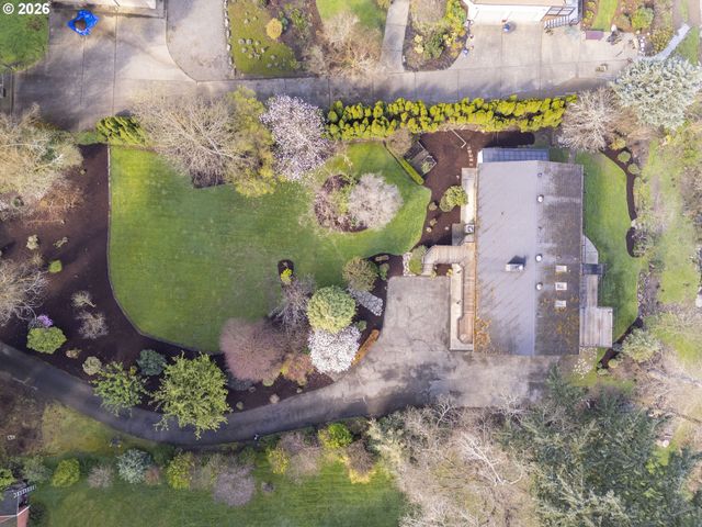 16091 S CLACKAMAS RIVER Dr, Oregon City, OR 97045